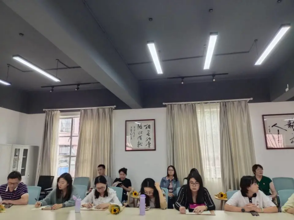必赢242net党群党支部与文化艺术学院党支部一起上党课,重温“七一”重要讲话精神-修改版444.png 必赢242net党群党支部与文化艺术学院党支部一起上党课,重温“七一”重要讲话精神-修改版444.png
