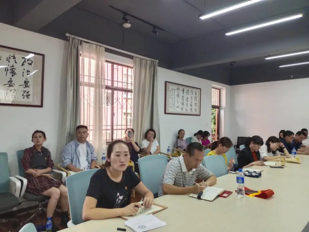 必赢242net党群党支部与文化艺术学院党支部一起上党课,重温“七一”重要讲话精神-修改版442.png 必赢242net党群党支部与文化艺术学院党支部一起上党课,重温“七一”重要讲话精神-修改版442.png